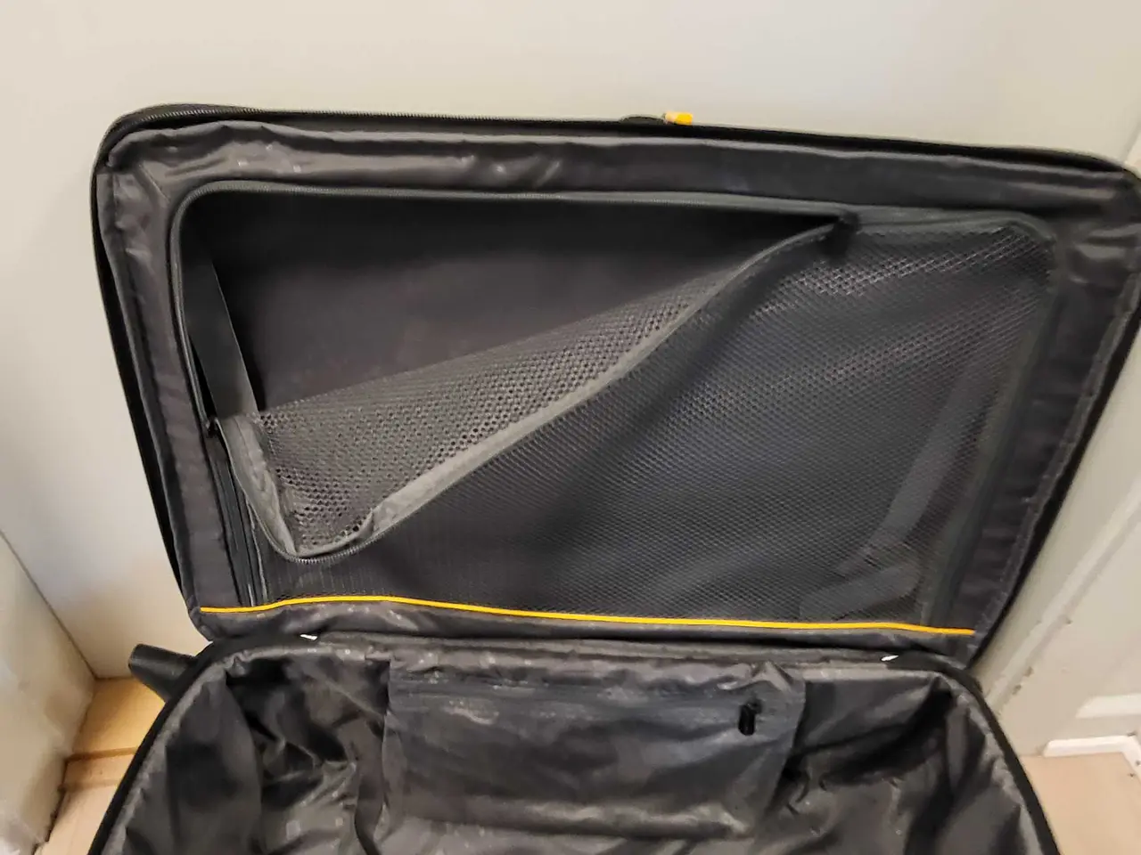 Billede 4 - Kuffert 25-30 x 41 x 65 Som ny