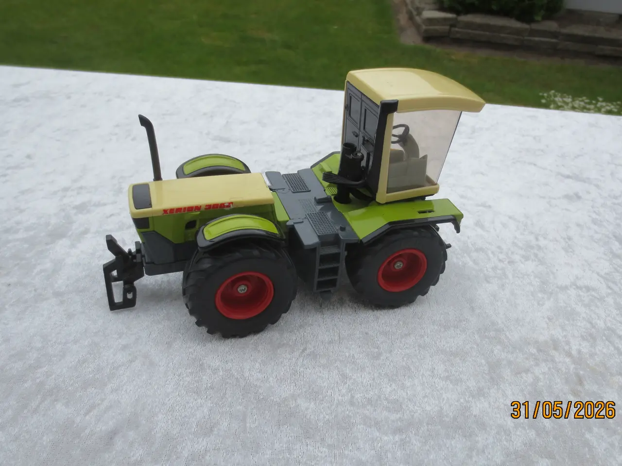 Billede 1 - 2 stk Modeltraktor Claas Xerion 3000 og Case 2294