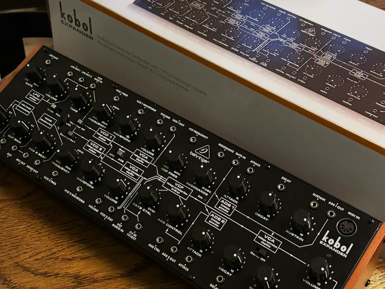 Billede 1 - Behringer Kobolt Expander synthesizer