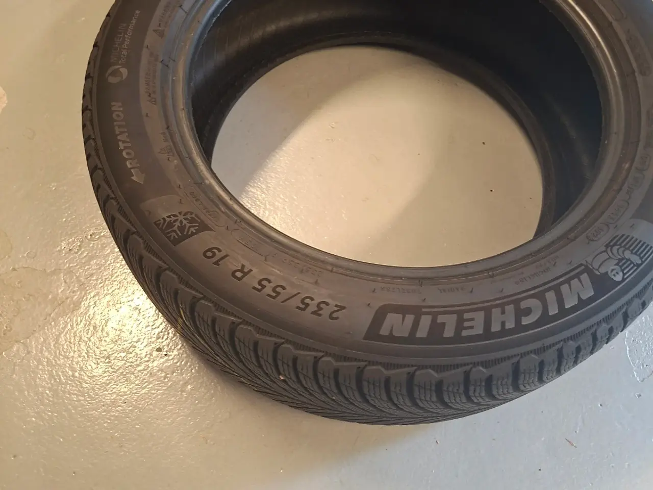 Billede 4 - Michelin vinterdæk 235/55/19 8 mm mønster