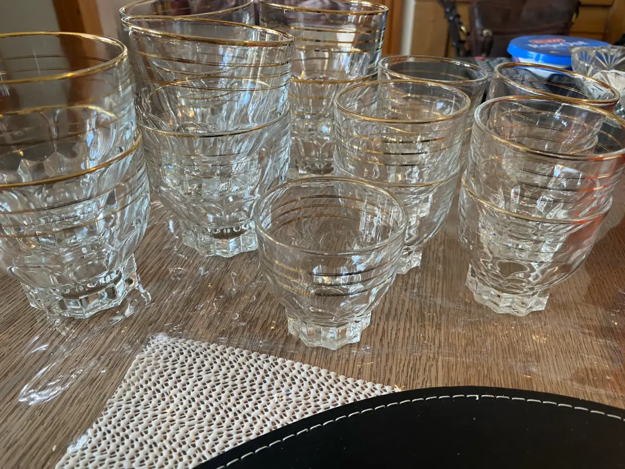 Billede 1 - 9 retro glas med guldkant 6 cm