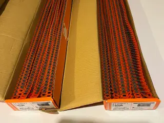 3 kasser gibs skruer 50 kr kassen 