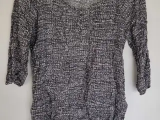 Bluse fra Soyaconcept med mønster 