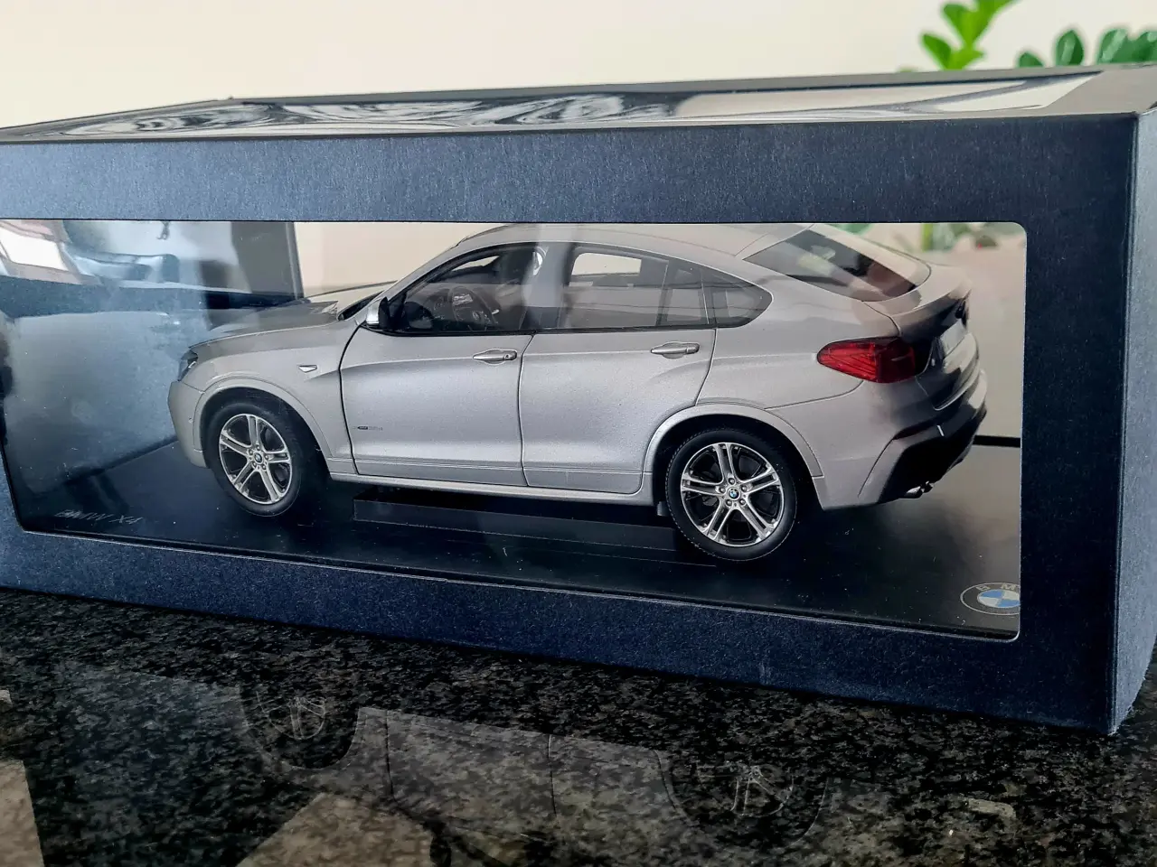 Billede 5 - 1:18 BMW X4 Glacier Grey