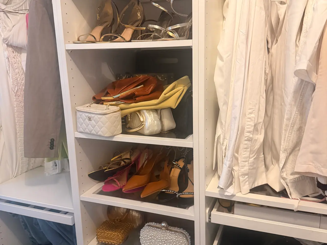 Billede 2 - IKEA PAX garderobe 325 × 201 cm – kun 2 år gammel
