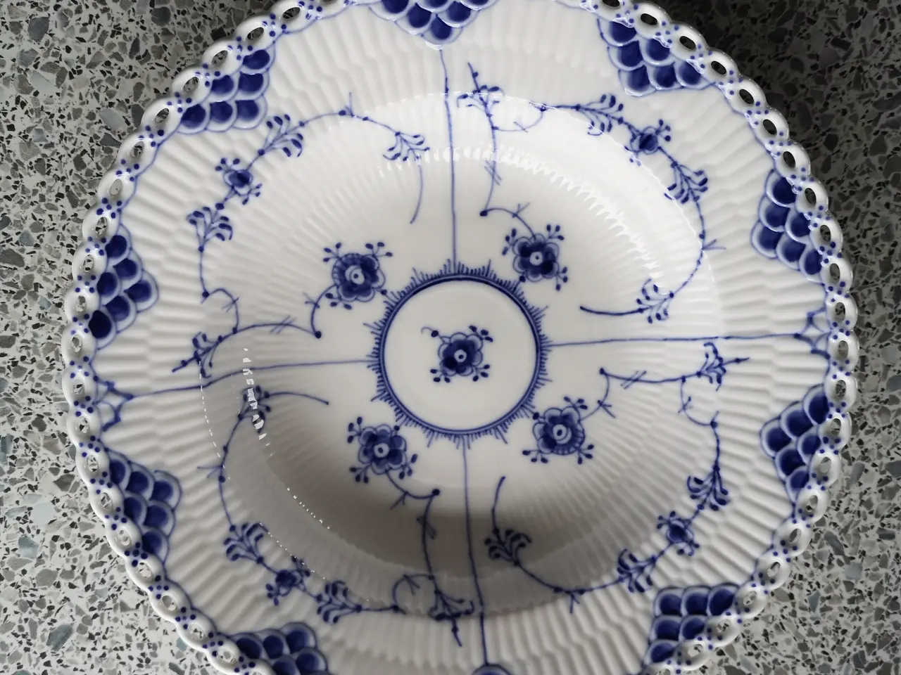 Billede 1 - RC musseltmalet helblonde dyb tallerken