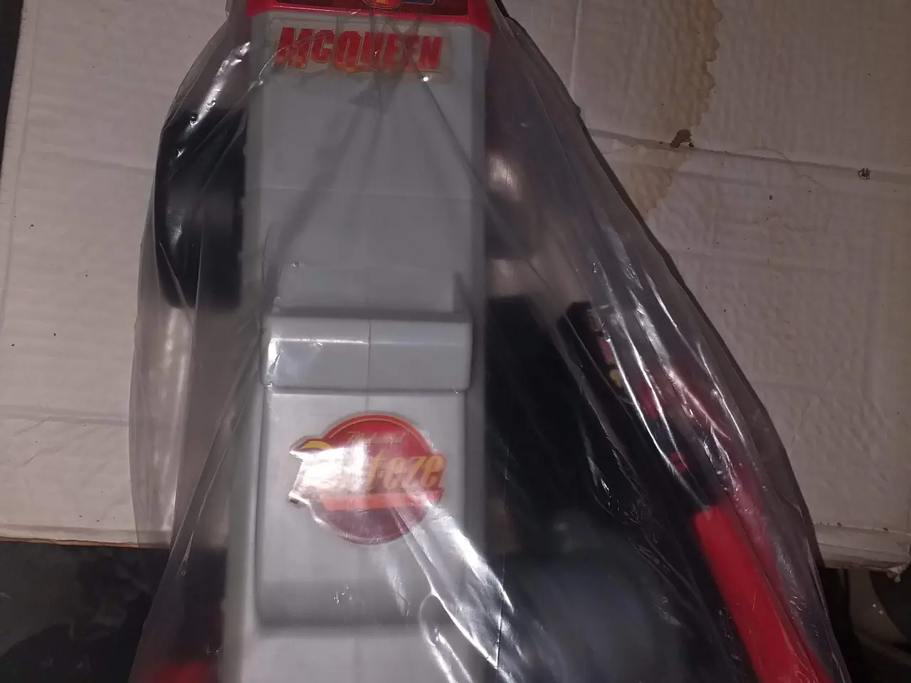 Billede 2 - lift med bil mærket er McQueen