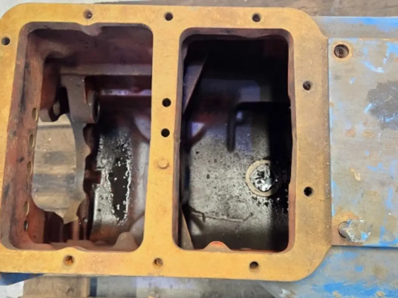 Billede 10 - Ford 8210 Gearkasse Hus E2NN7006EA