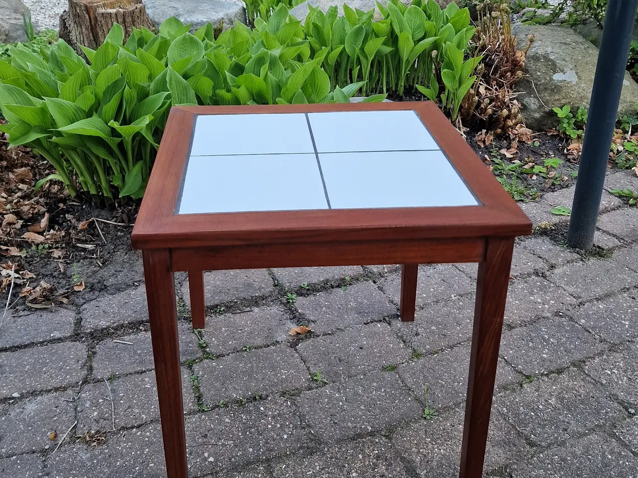Billede 5 - Vintage sidebord i teaktræ.