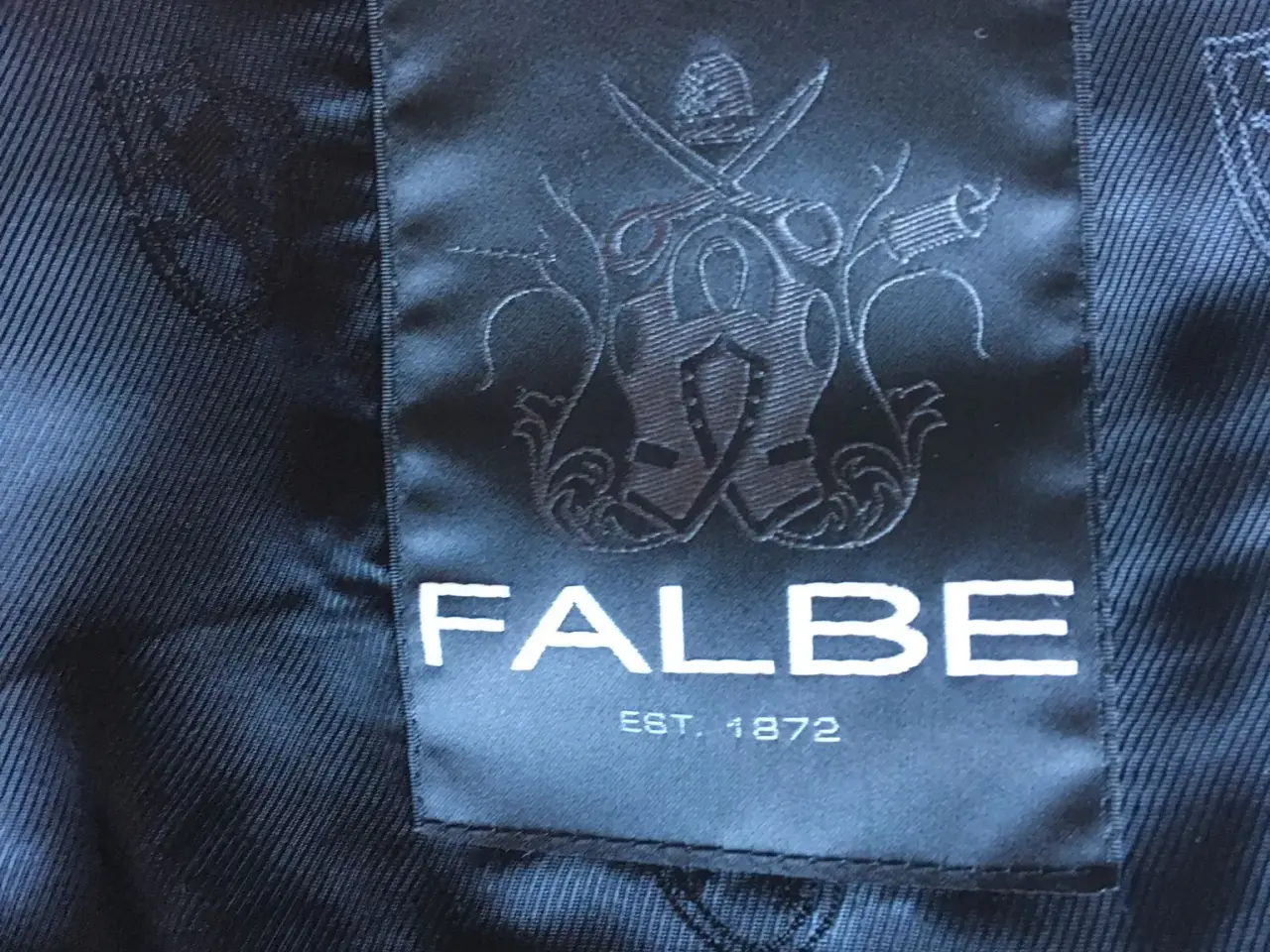 Billede 3 - Falbe habit