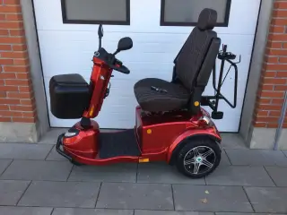 Lindebjerg Elscooter LM 650
