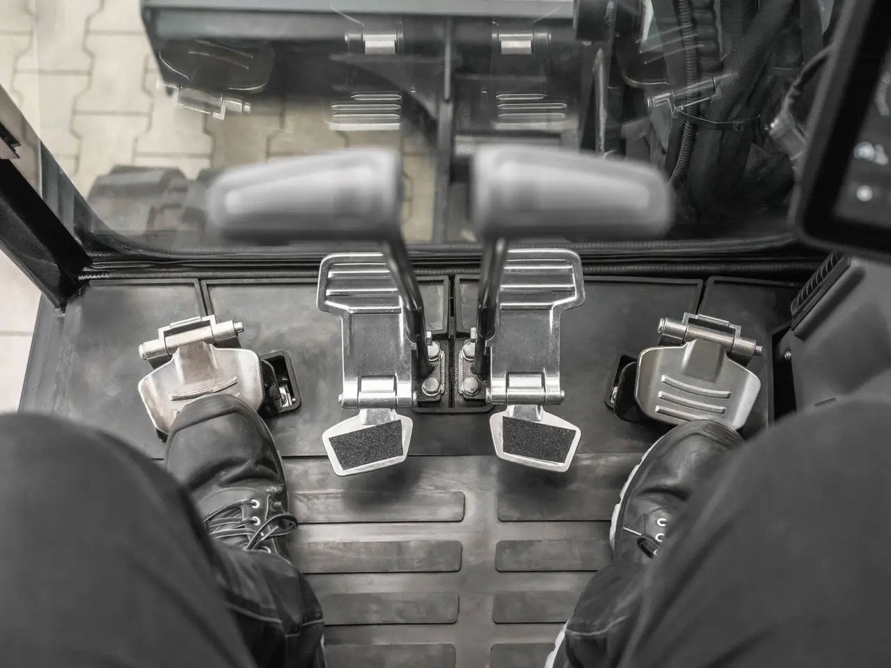 Billede 11 - Minigraver Bobmaster Titan – 3,7 ton, Yanmar dieselmotor