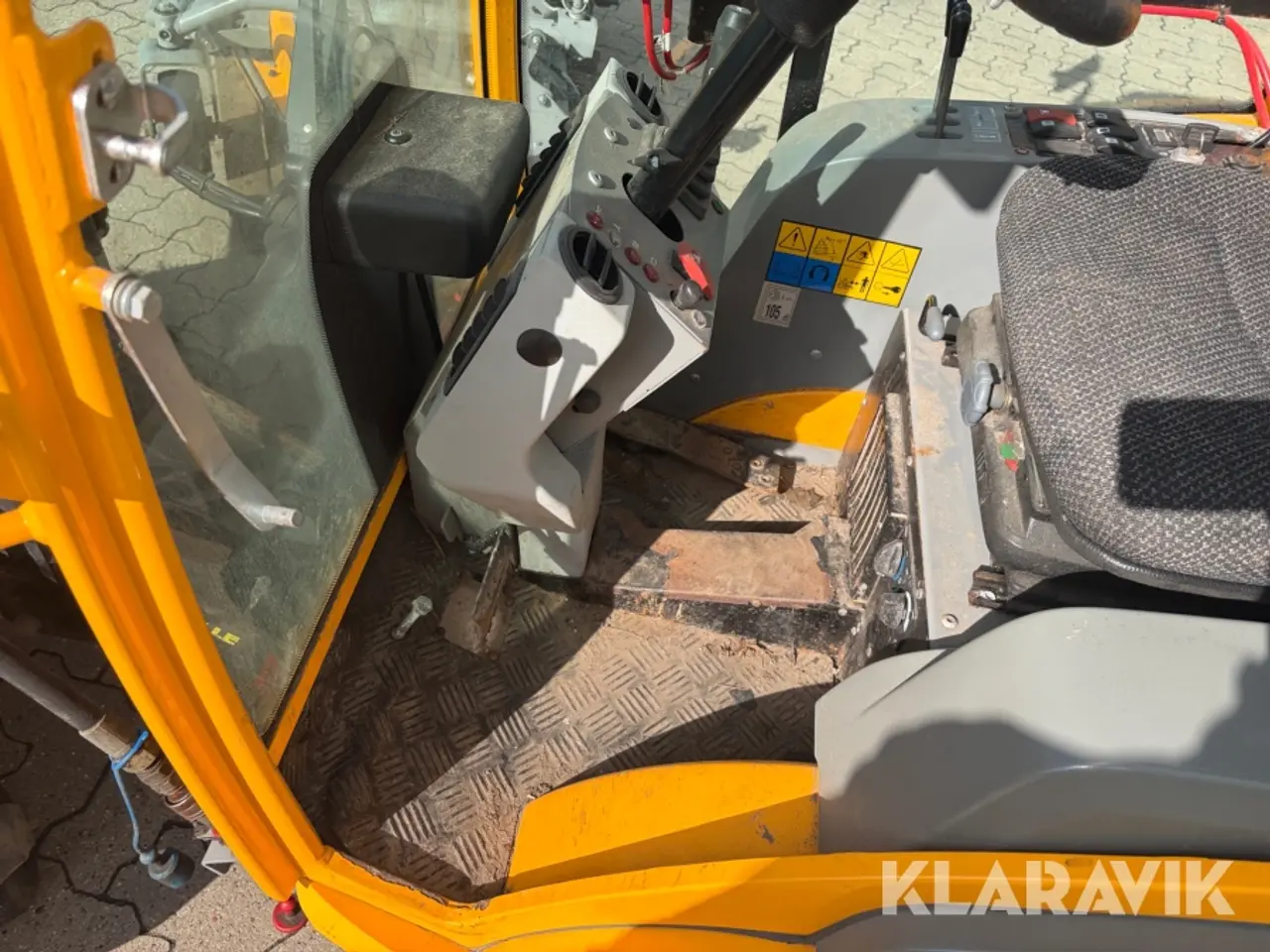 Billede 12 - Redskabsbærer Stiga Titan 740 DCR 4WD med tilbehør