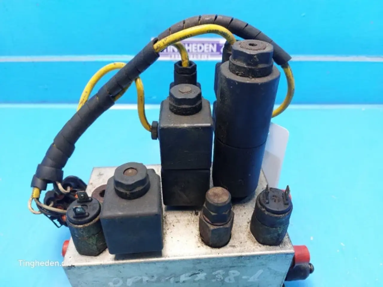 Billede 12 - New Holland FX38 Hydraulikventil 84037241