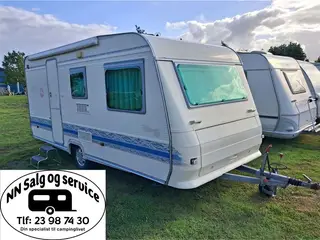 1999 - Adria Unica 461   Fin nybegynder campingvogn med lav egenvægt