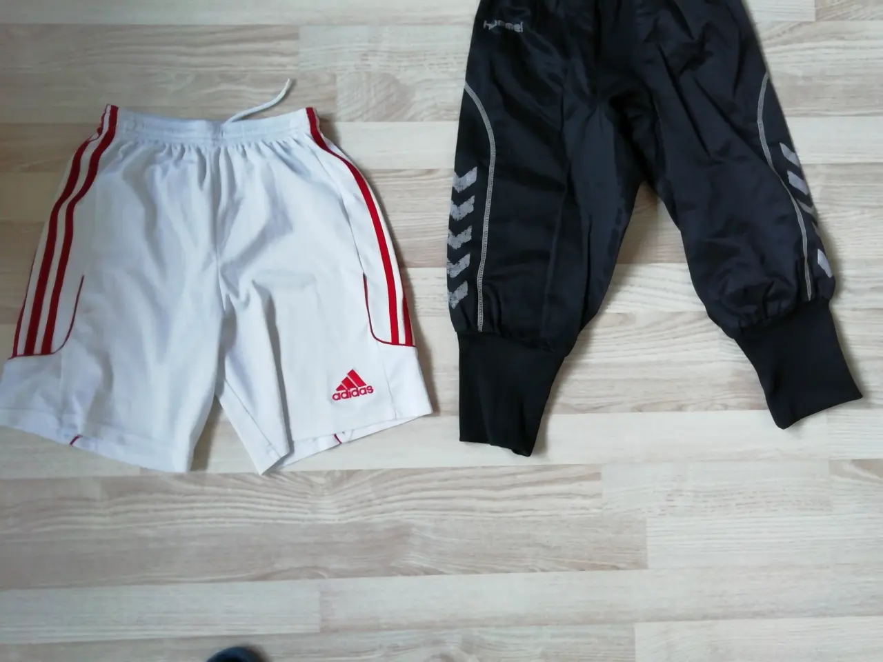 Billede 1 - knickers og shorts str. 164, Hummel og adidas