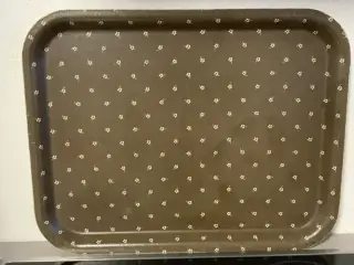 Brun retro bakke