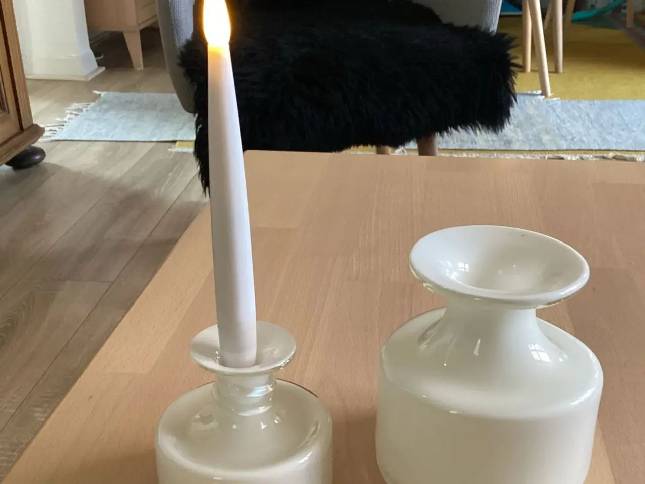 Billede 1 - To fine vaser/lysestager sælges.