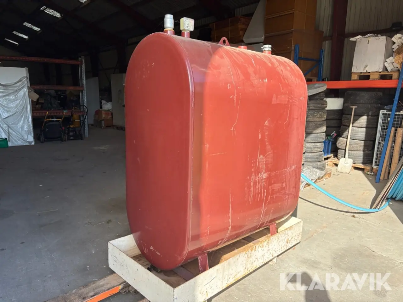 Billede 1 - Olietank Roug - 1200 L 1 styk