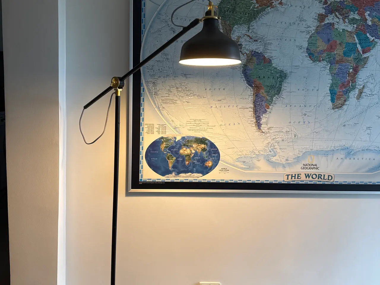 Billede 1 - Flot sort gulvlampe 