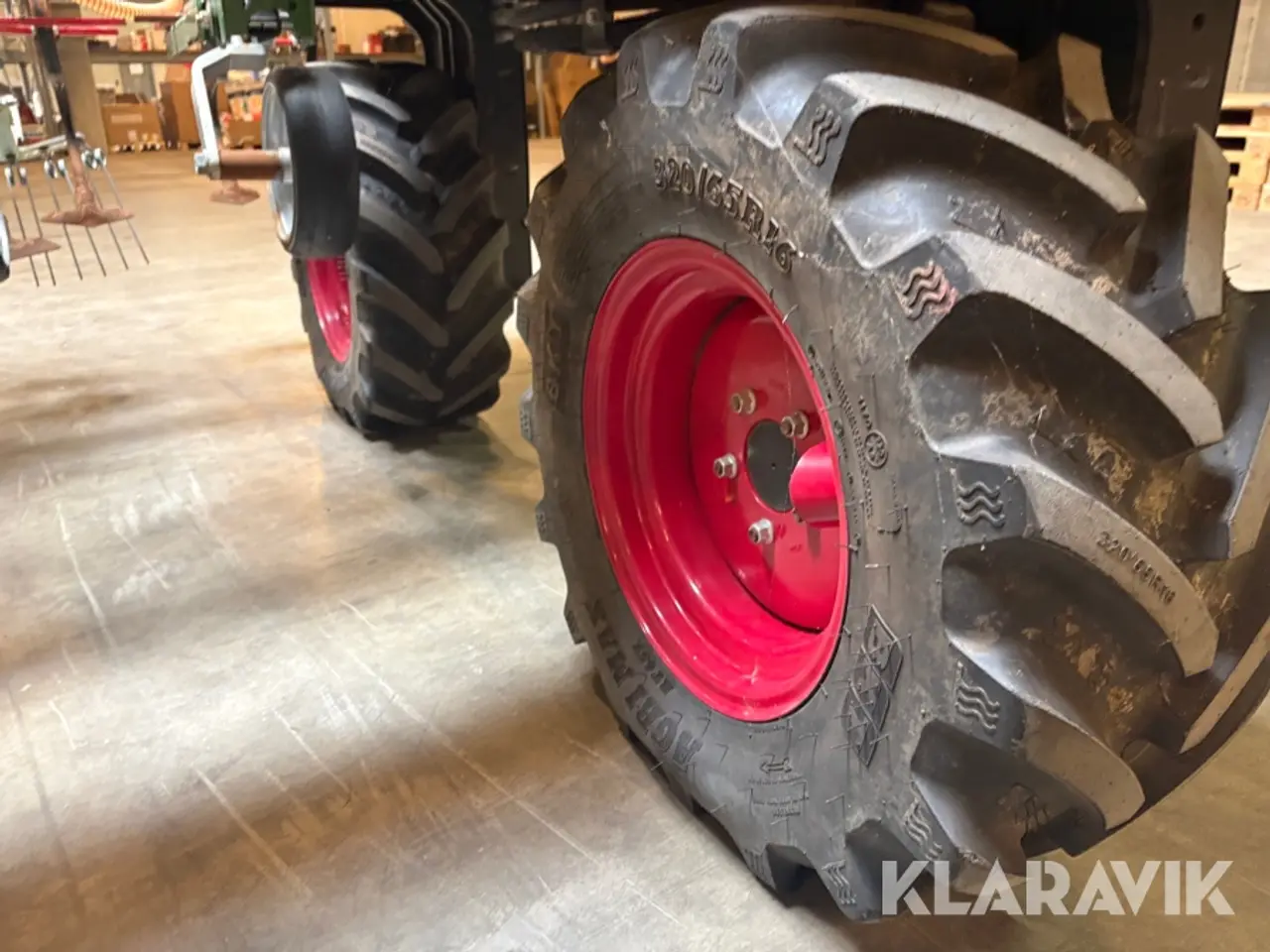 Billede 10 - Traktor Agrointelli Robotti LR med redskaber
