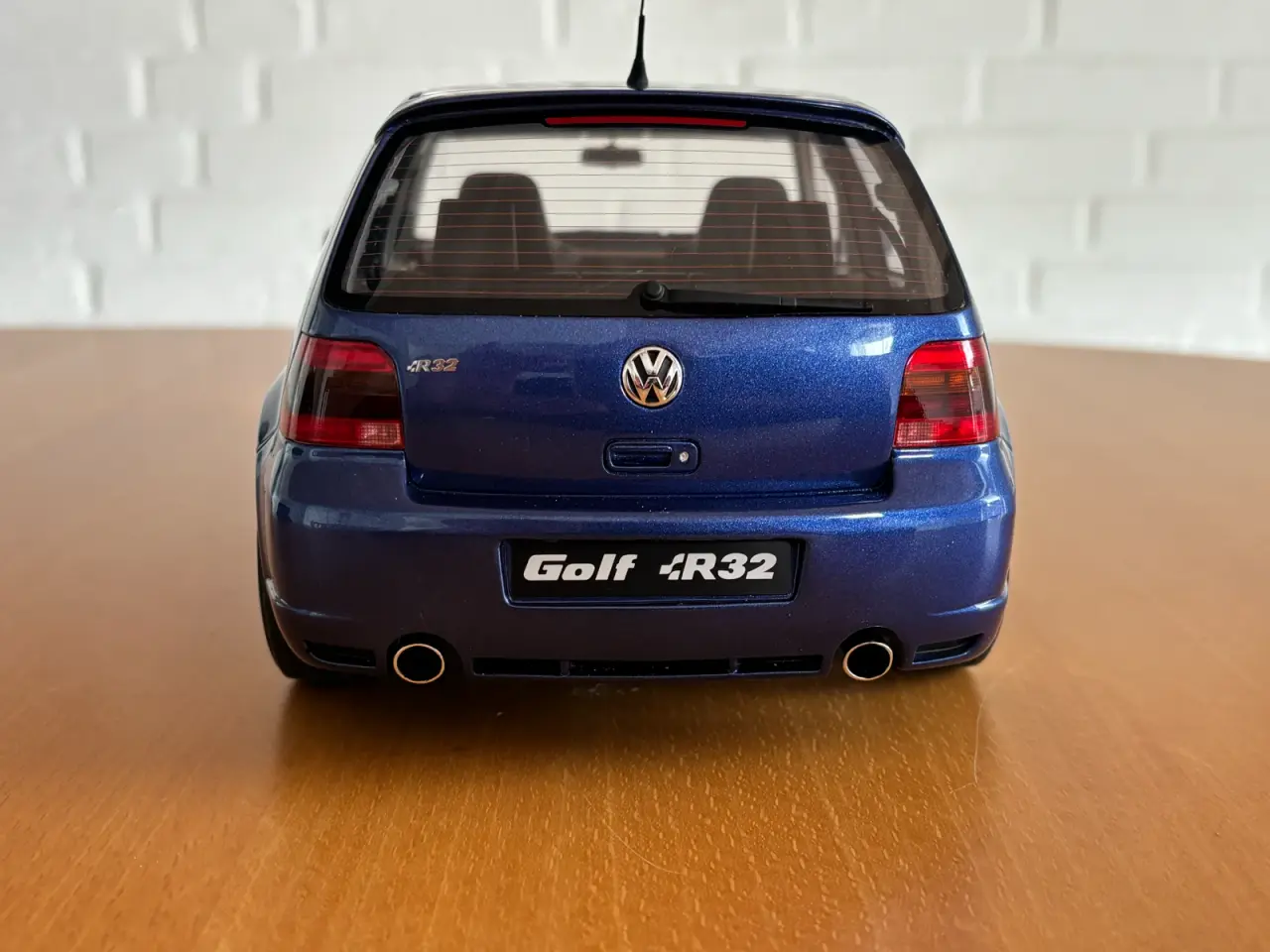 Billede 8 - Vw Golf R32 1:12