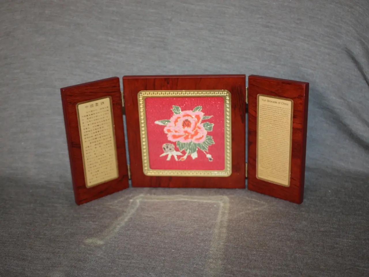 Billede 2 - Yun Brocade of China Silke og træ souvenir 13 cm