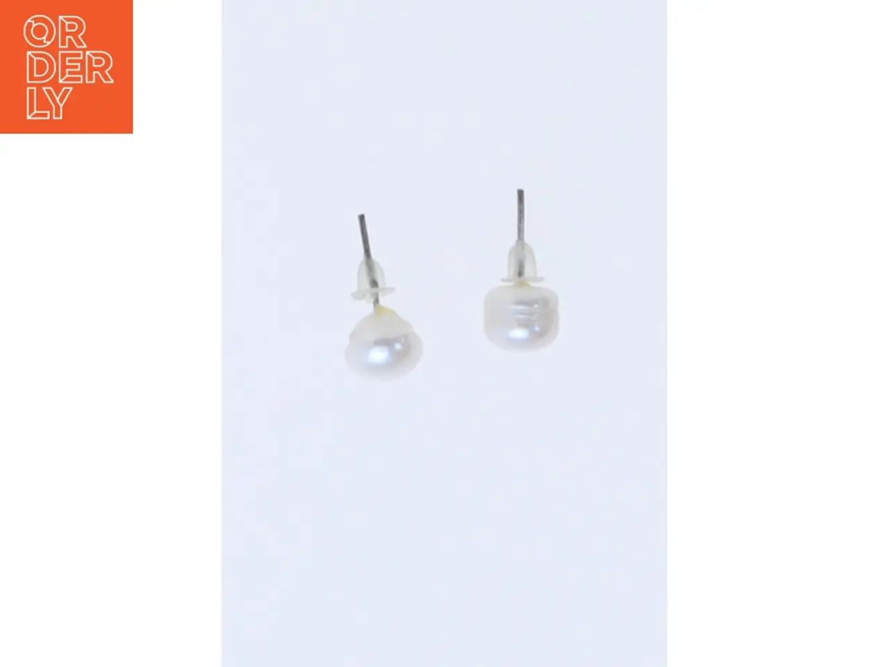 Billede 1 - Perleøreringe med stift (str. 15 mm)