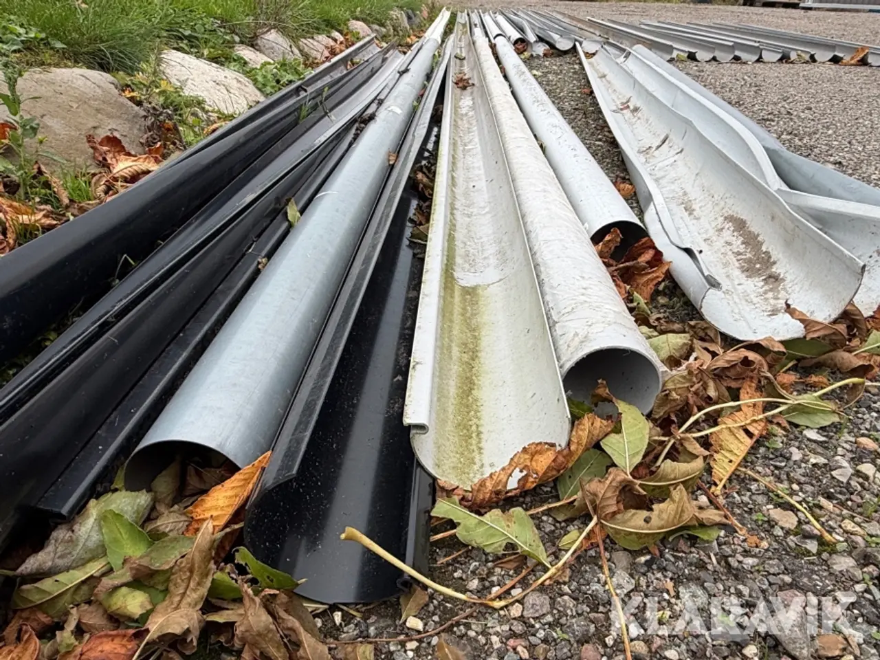 Billede 10 - Tagrender og nedløbsrør Plastmo - stål, cirka 30 styk