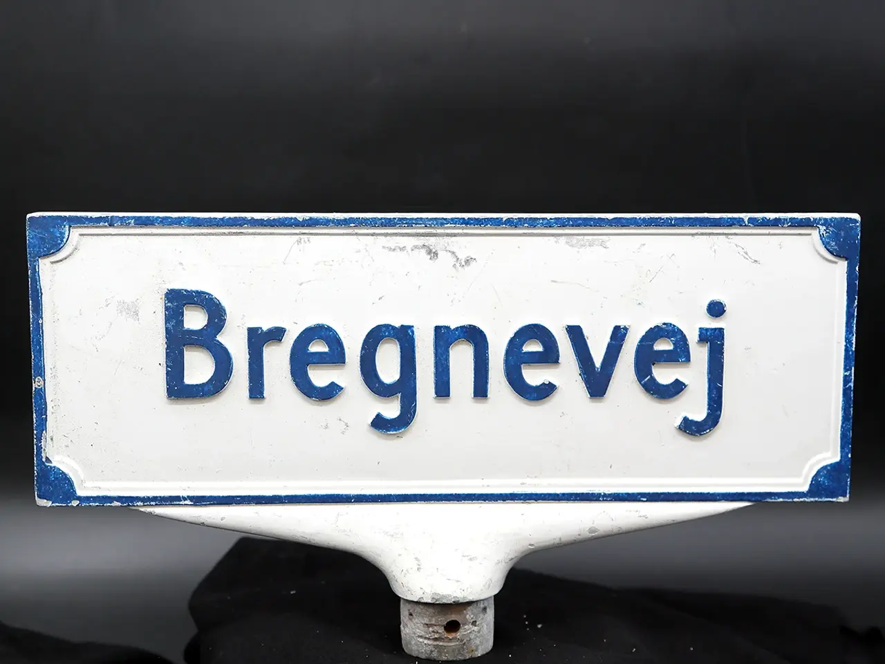 Billede 1 - Vintage dansk vejskilt “Bregnevej” i aluminium