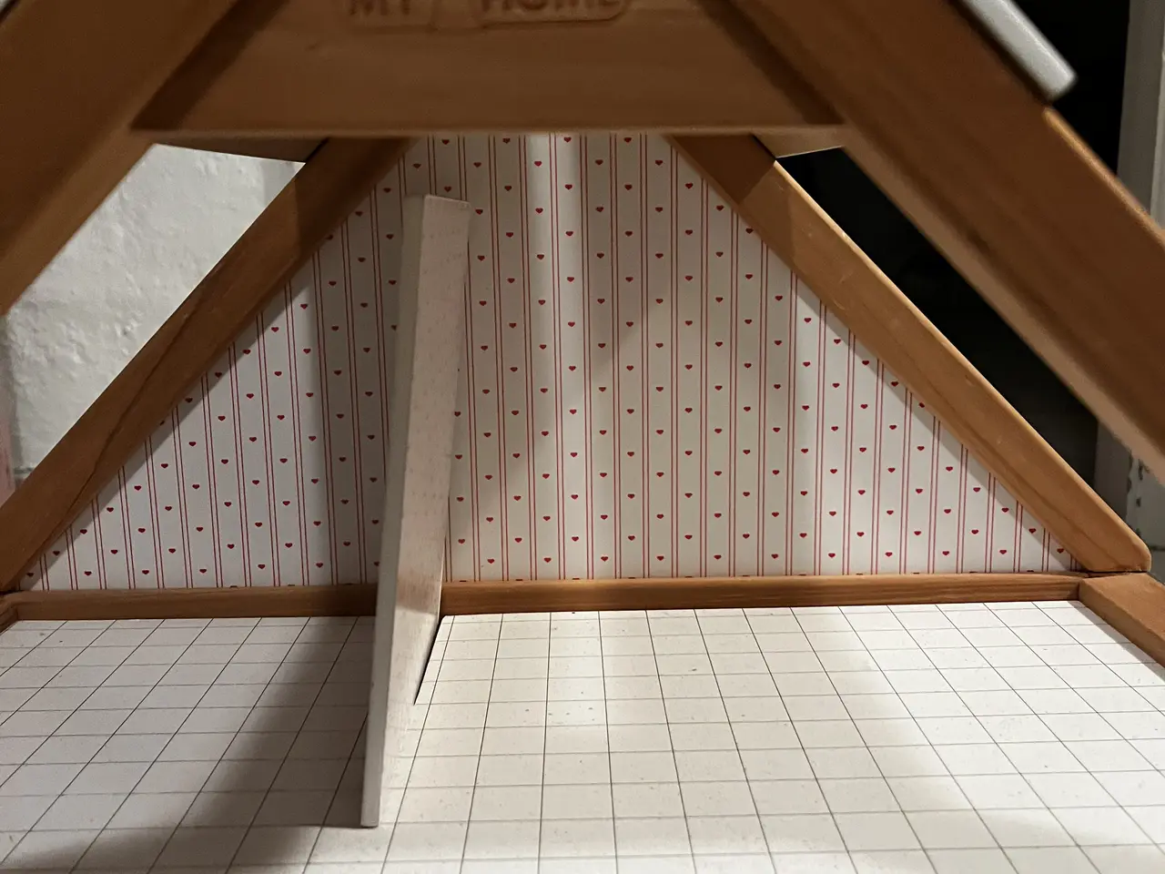 Billede 2 - Træ dukkehus fra My Home
