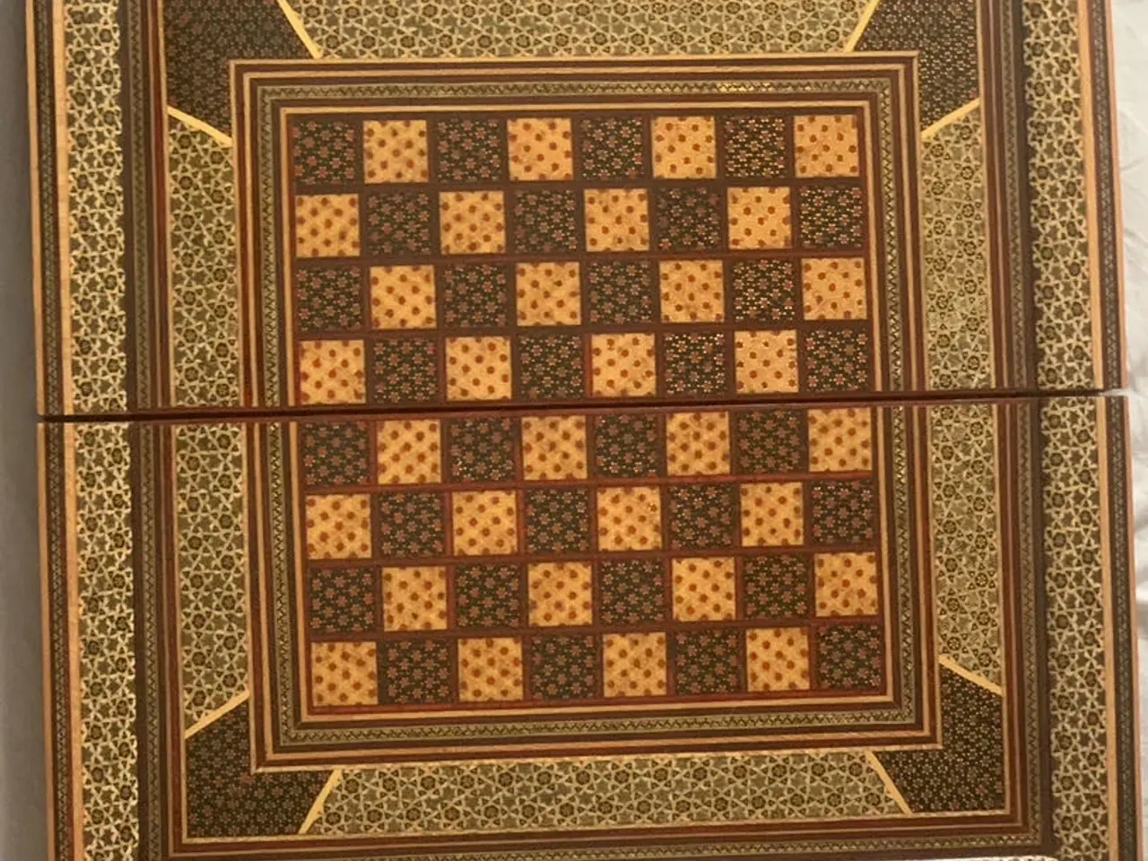Billede 1 - Håndlavet persisk backgammon / skakbræt 