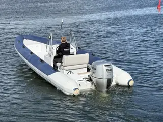 RIB UNLIMITED 700 med 150 hk Honda