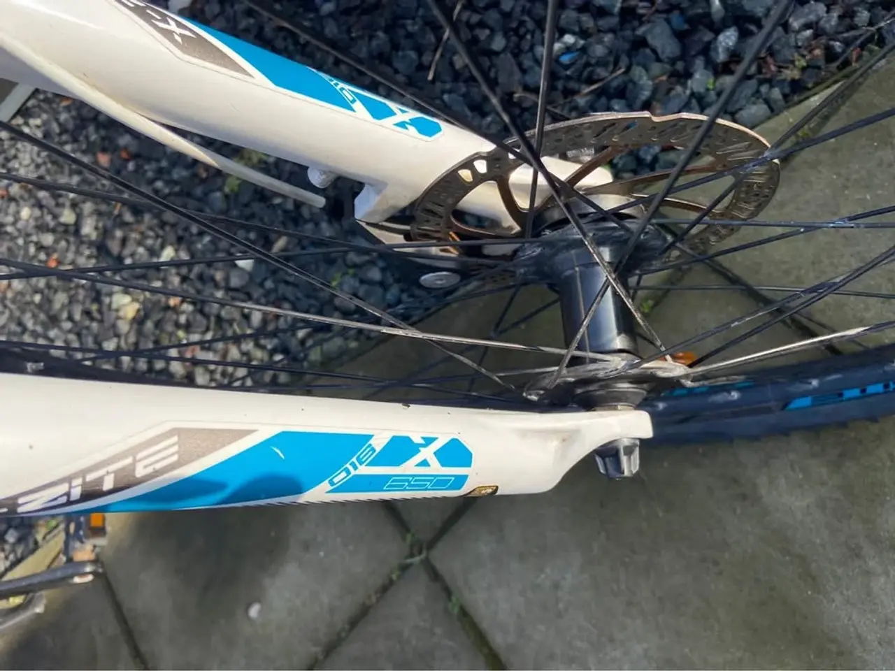 Billede 2 - X-Zite. 27,5Hjul, 24gear, 53 cm. stel
