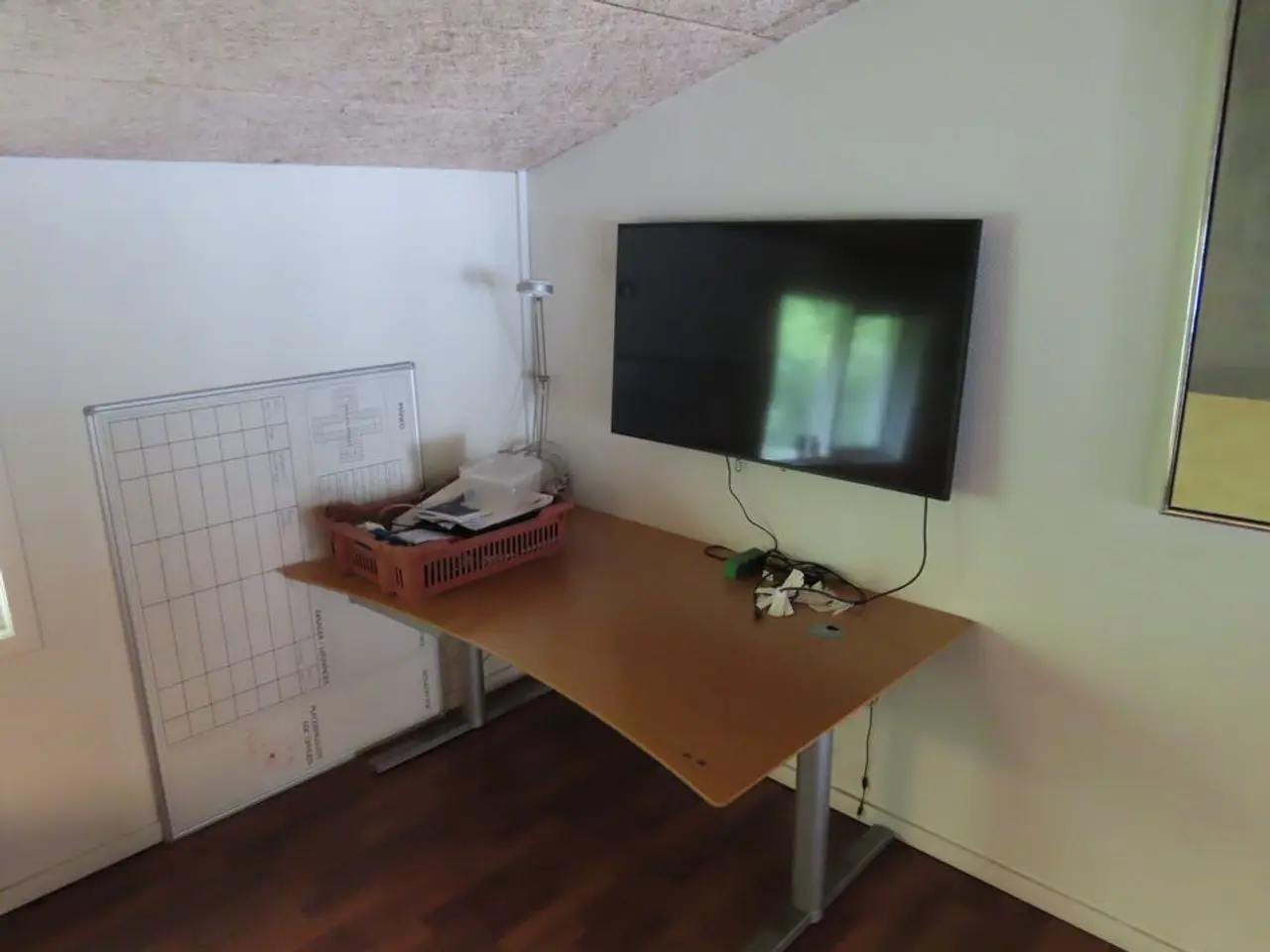 Billede 3 - Indhold i frokoststue