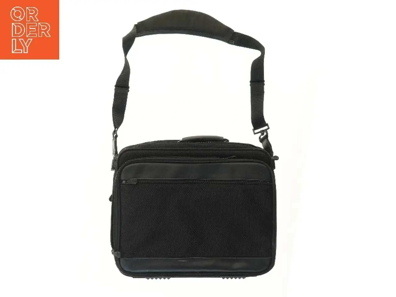 Billede 1 - Computertaske i sort stof (str. 44,5x36,5 cm)