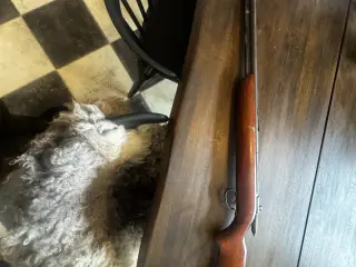 22 lr. Salon riffel sælges