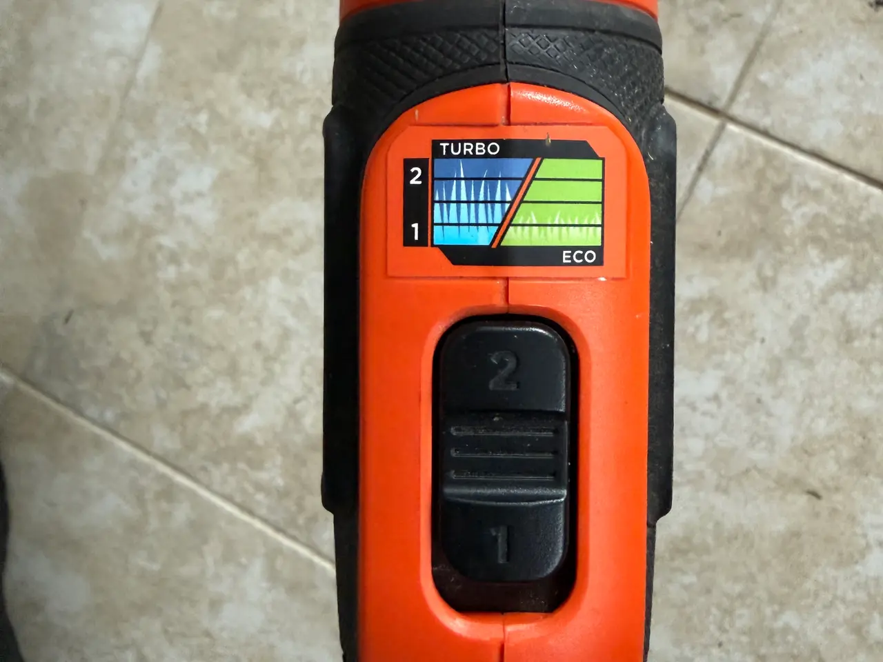 Billede 8 - Black & Decker 18v græstrimmer