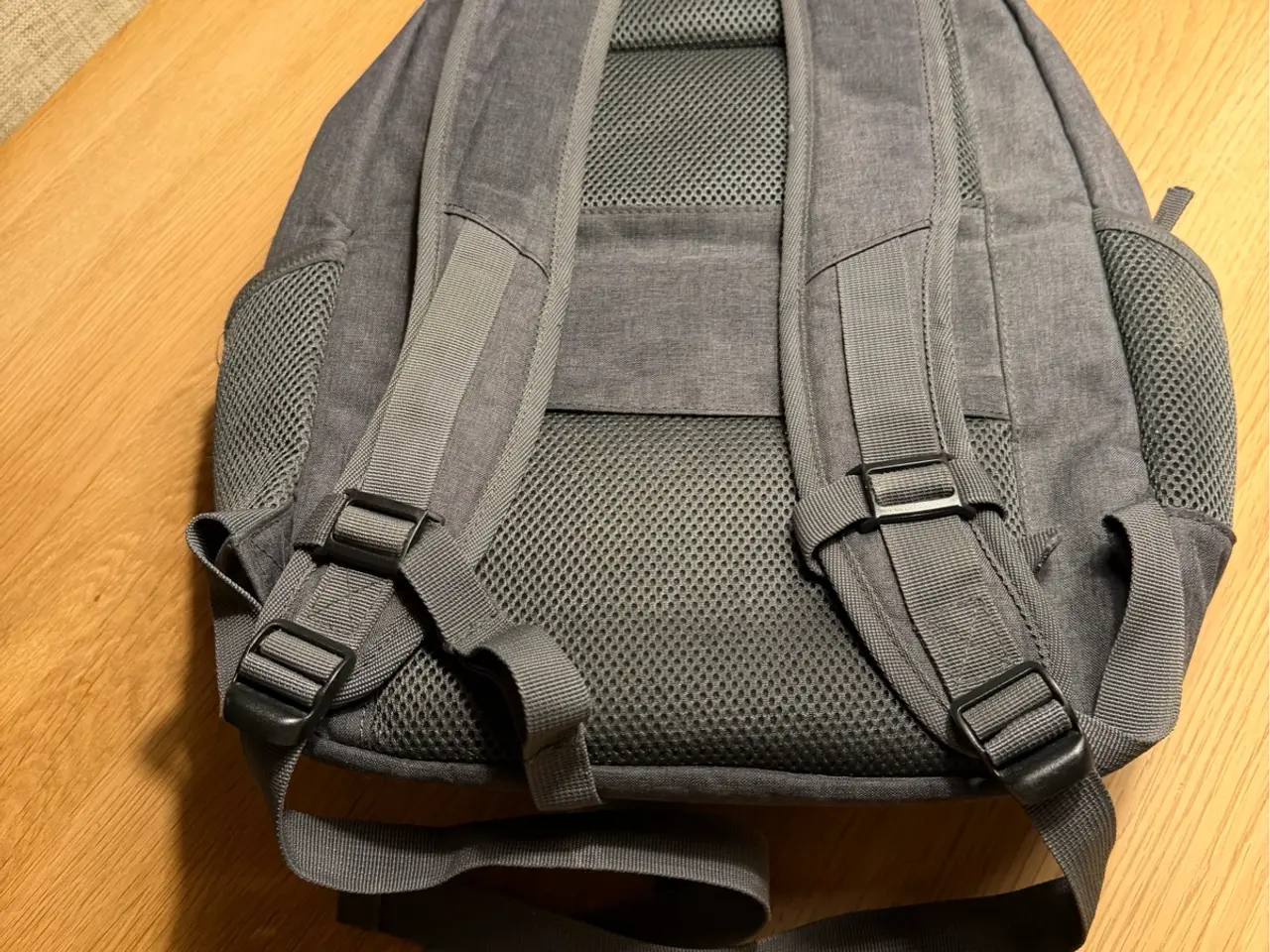 Billede 8 - Travelite rygsæk/ skoletaske 22L