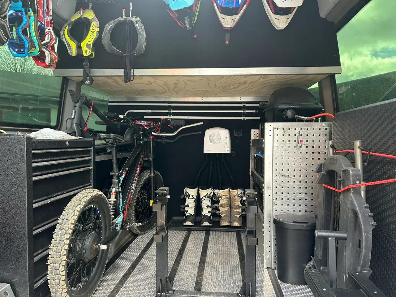 Billede 2 - Mercedes Sprinter med camper og værksted