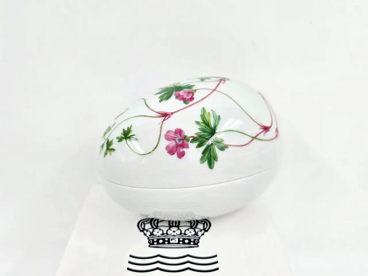 Billede 1 - Royal Copenhagen Bonbonniere Geranium 2016. Sortering 1