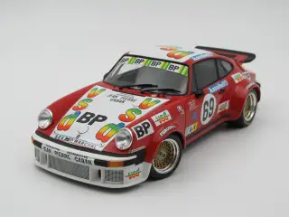 1978 Le Mans Porsche 911 / 934 3.0 Turbo #69 -1:18