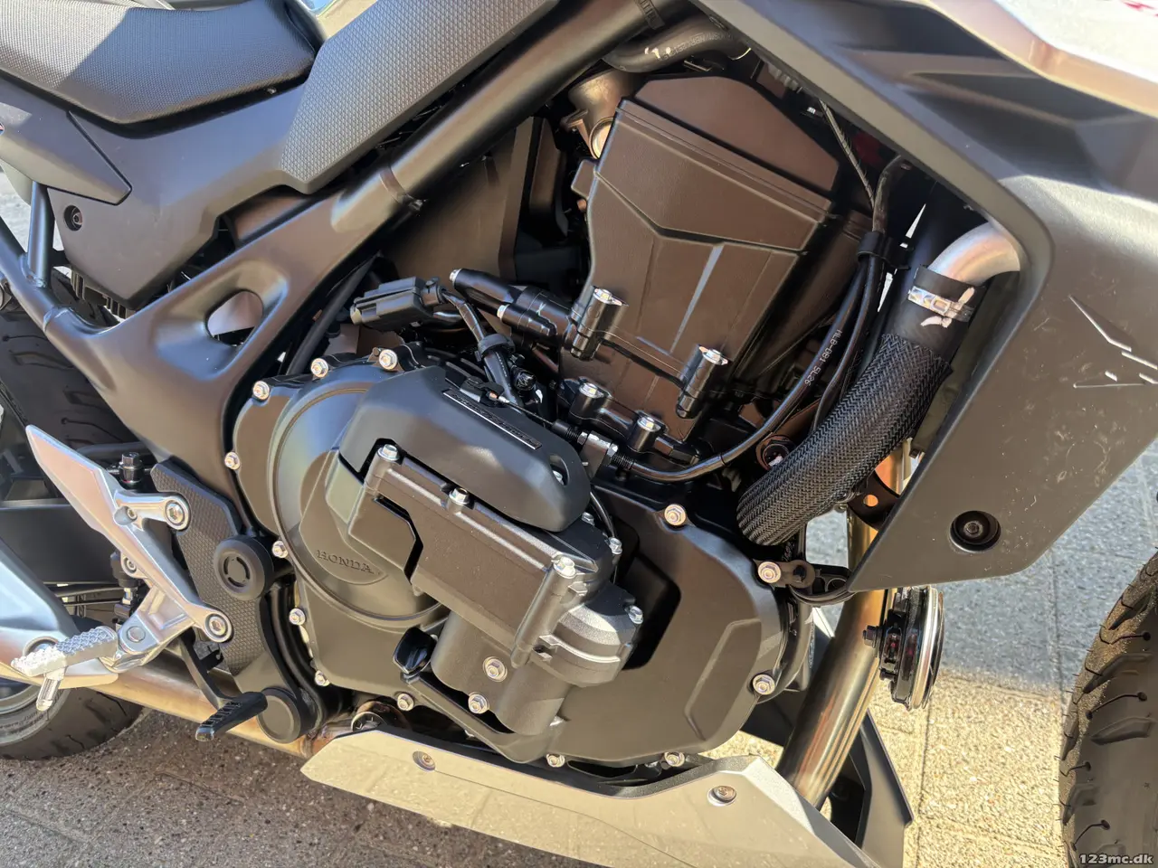 Billede 9 - Honda CB 750 Hornet E-Clutch