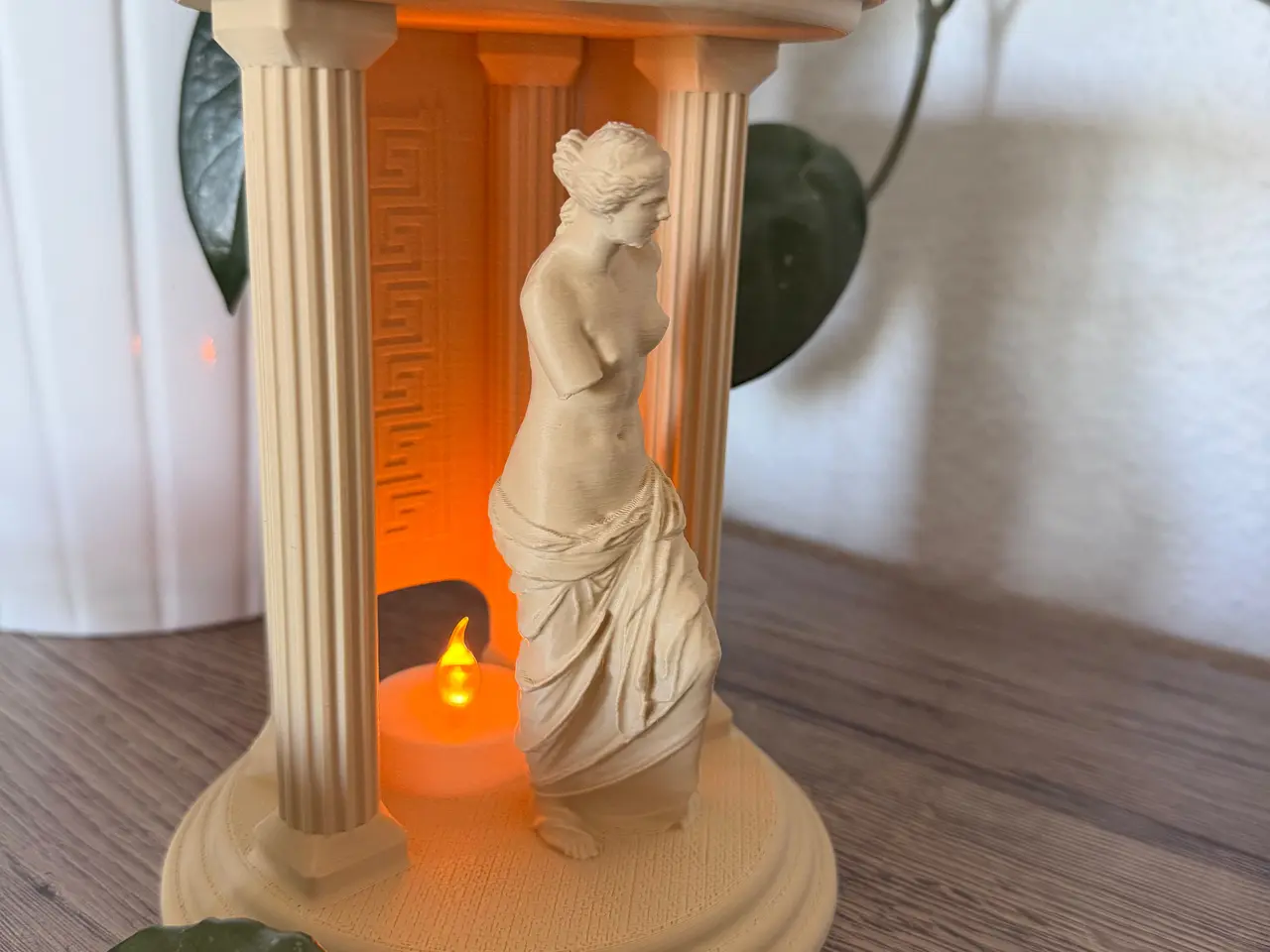 Billede 2 - Dekorativ LED-lampe med Afrodite figur