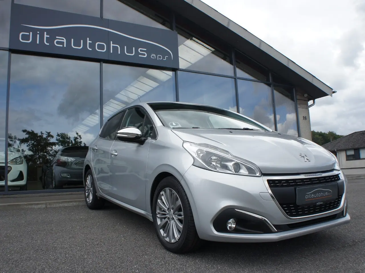 Billede 3 - Peugeot 208 1,6 BlueHDi 100 Allure