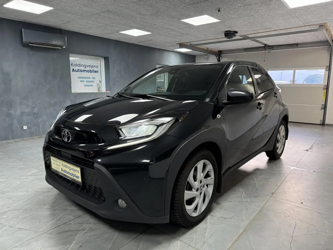 Billede 2 - Toyota Aygo X 1,0 VVT-I Active 72HK 5d