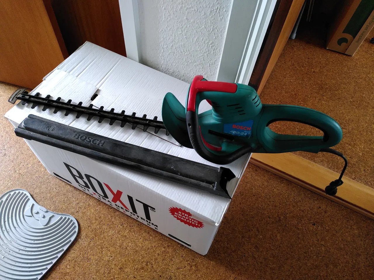 Billede 2 - God solid hækkeklipper