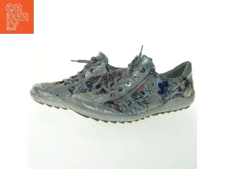 Blomstermønstrede sneakers fra Remonte (str. 43 )