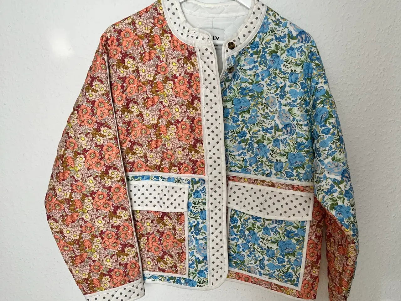Billede 1 - Fin quiltet patchwork-jakke