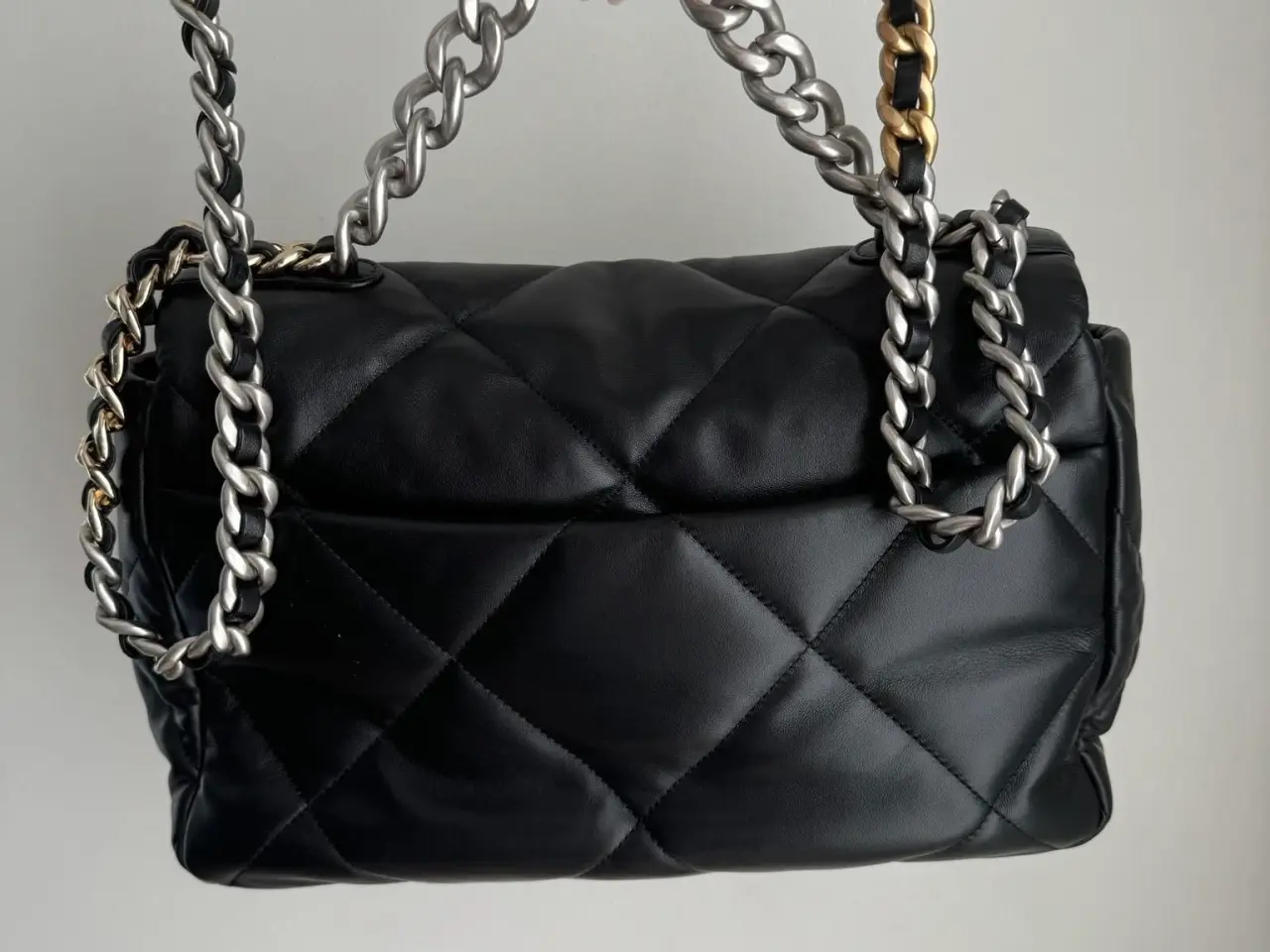 Billede 7 - Super flot Chanel 19 handbag